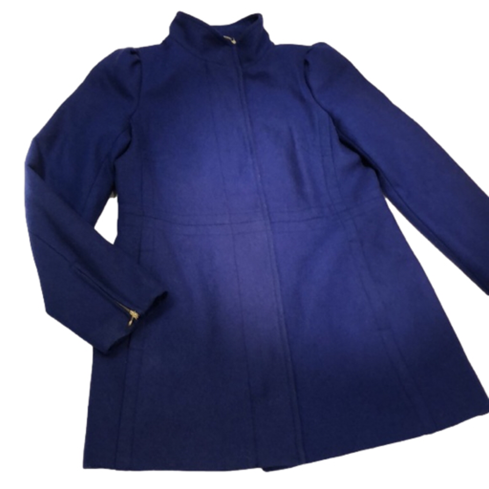 Banana republic wool blend long jacket.  Zip up.  Classic style!